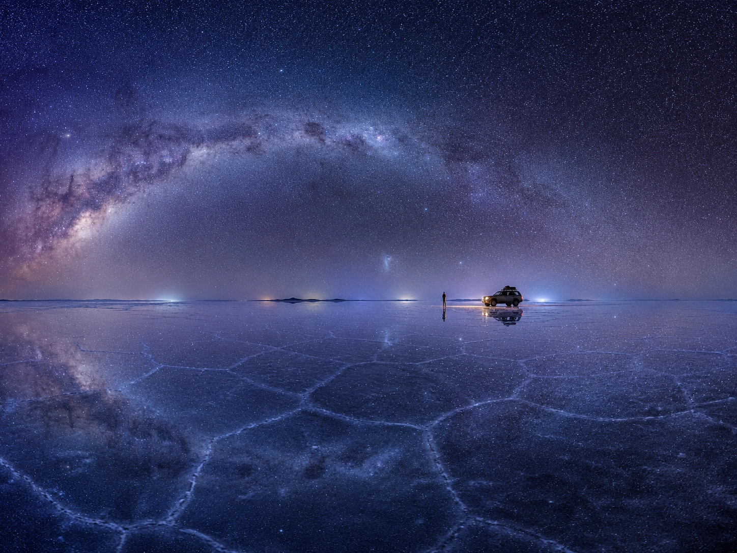 1785800207663363.webp 乌尤尼盐沼星空.webp